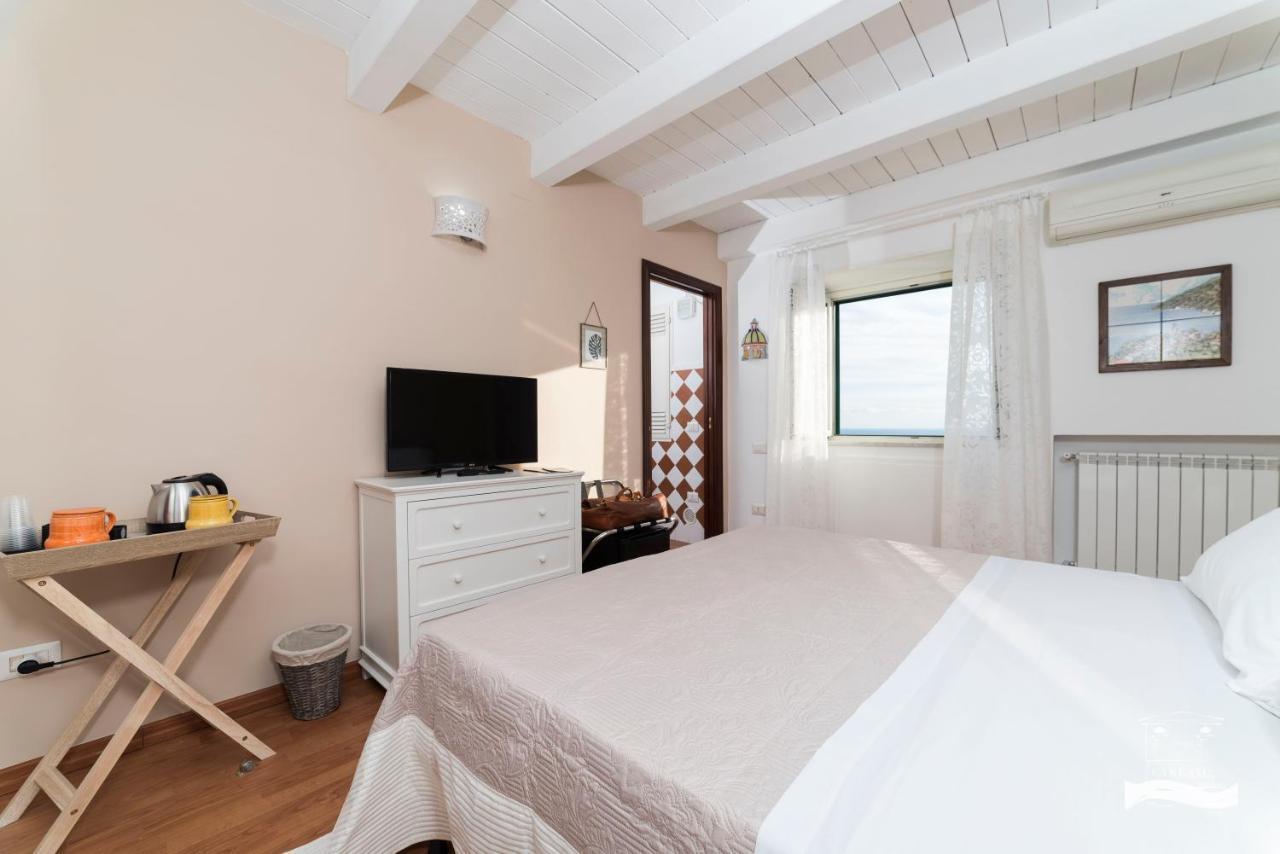 Palazzo Carrano Vietri Sul Mare Bed & Breakfast ภายนอก รูปภาพ